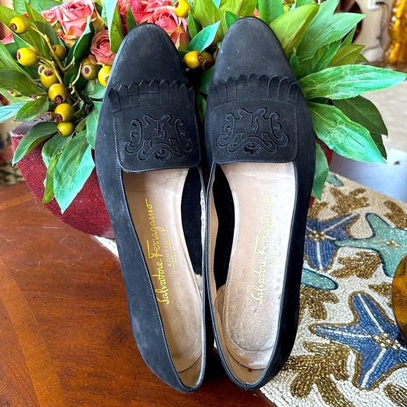 Salvatore Ferragamo Black Suede Leather Loafers Slip On Shoes Embroidered Logo - Picture 3 of 16